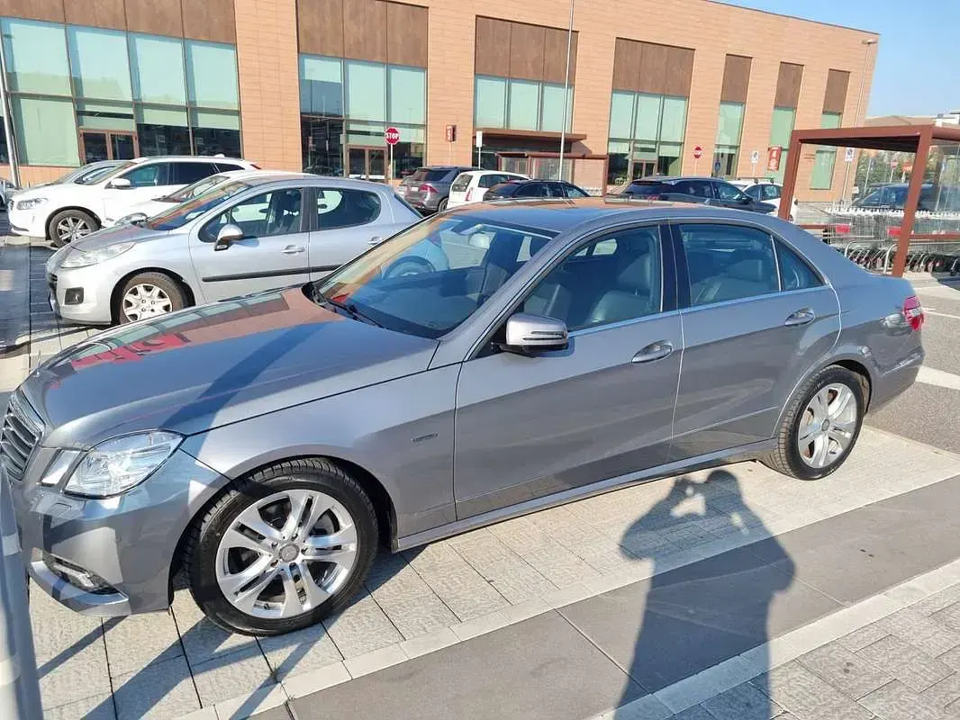 Usata Mercedes E220 Avantgarde 170 CV (125 kW) 2009 Berlina