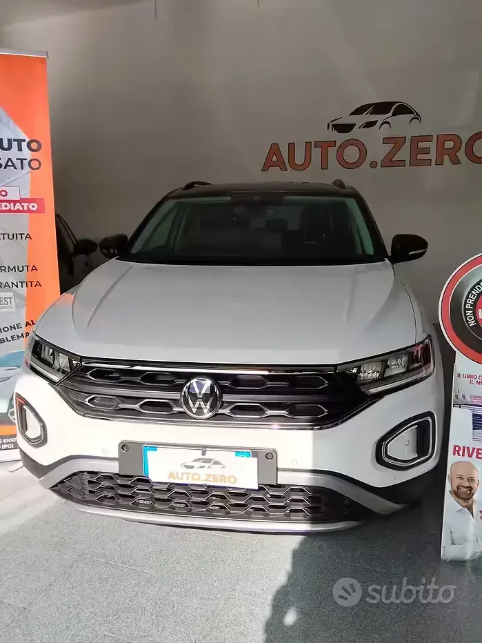 Usata VW T-Roc R-line 116 CV (85 kW) 2023 Bianco SUV