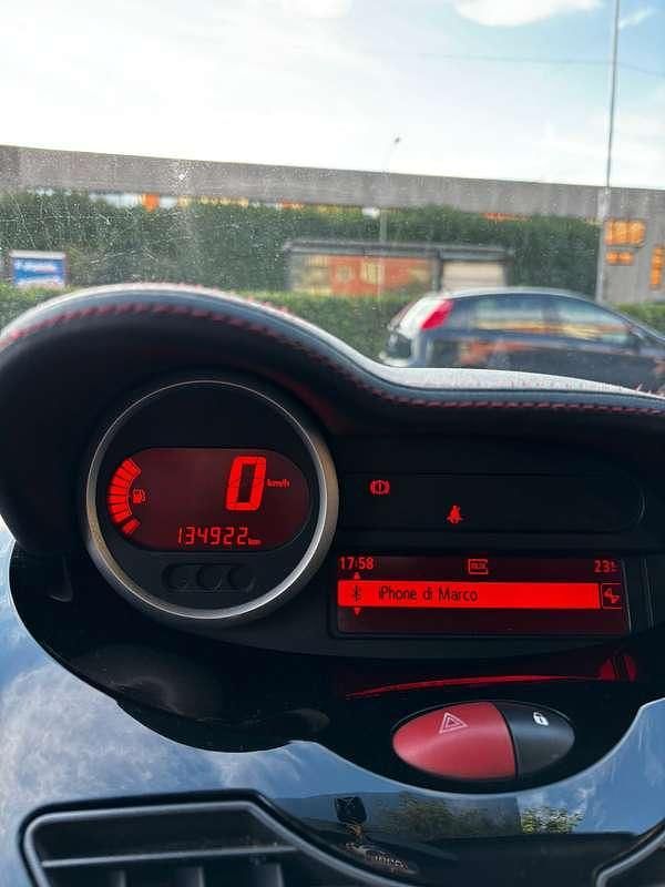 Usata Renault Twingo 75 CV (55 kW) 2012 Rosso Utilitaria