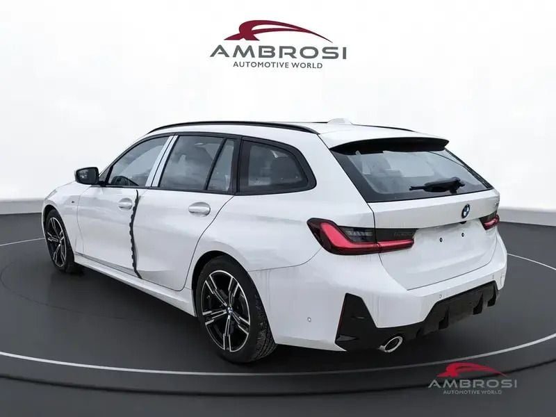 Nuova BMW 320 M Sport 190 CV (139 kW) 2025 Alpin white pastello Station wagon