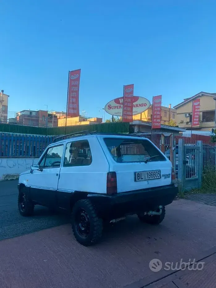 Usata Fiat Panda 4x4 48 CV (35 kW) 1983 Grigio Utilitaria