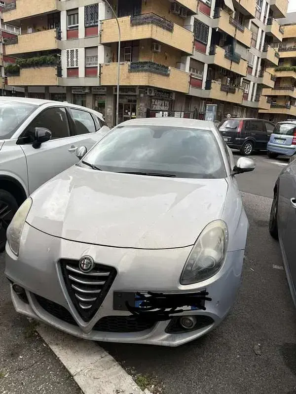Usata Alfa Romeo Giulietta Exclusive 150 CV (110 kW) 2015 Utilitaria
