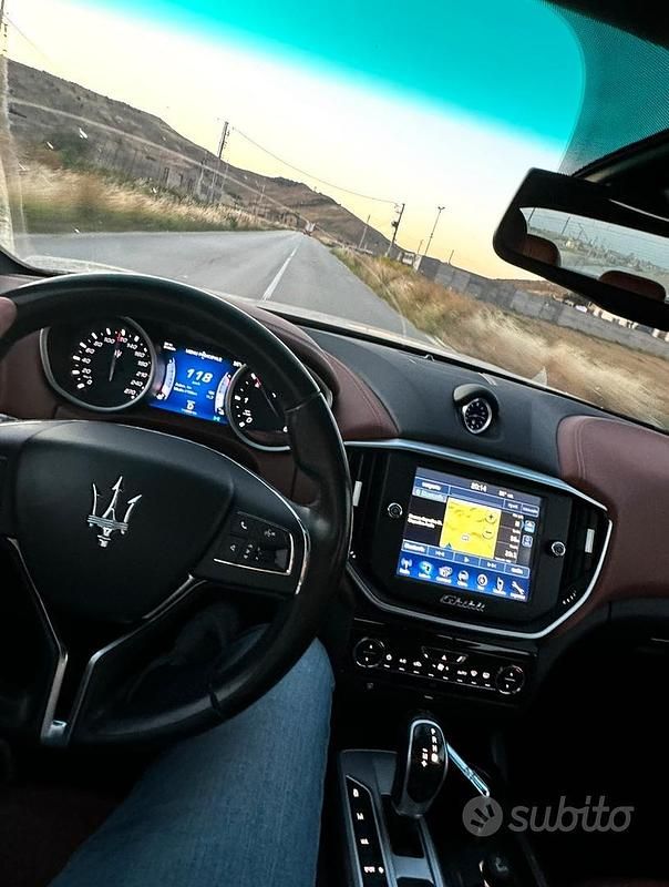 Usata Maserati Ghibli 275 CV (202 kW) 2015 Nero Berlina