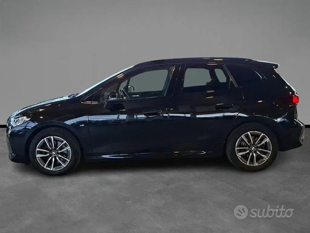 Usata BMW 218 Active Tourer M Sport 150 CV (110 kW) 2022 Nero / metallizzato Monovolume
