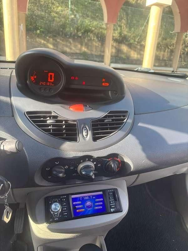Usata Renault Twingo Dynamique 58 CV (42 kW) 2007 Nero Utilitaria