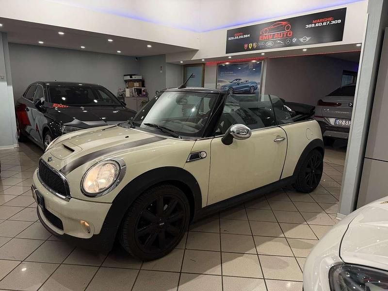 Usata Mini Cooper S Cabriolet 175 CV (128 kW) 2009 Giallo Cabrio