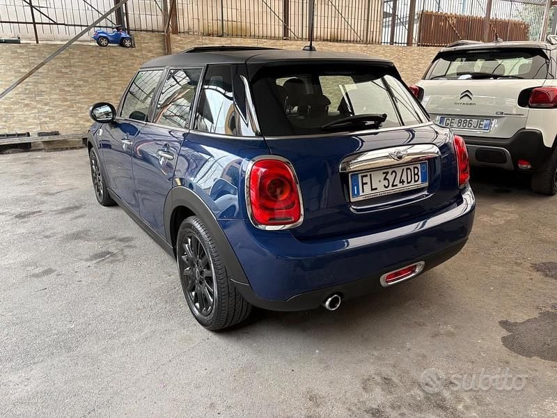 Begagnad Mini Cooper 102 HK (75 kW) 2017 Blå Halvkombi