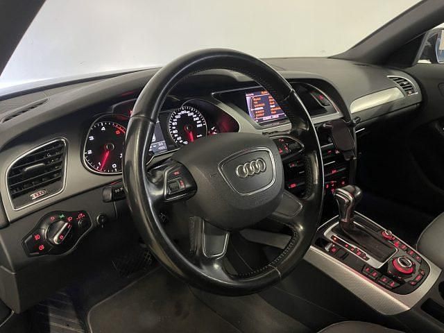 Usata Audi A4 Business 143 CV (105 kW) 2012 Nero / metallizzato Station wagon