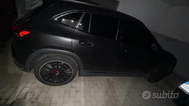 Usata Mercedes GLA200 AMG 163 CV (119 kW) 2020 Blu SUV