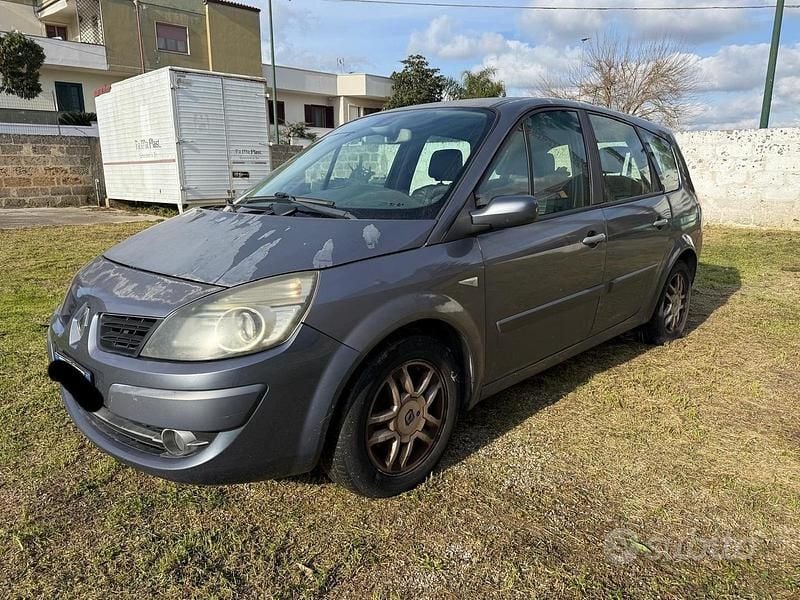 Grigio Usata 2008 Renault Scénic II Monovolume | 999 € (Super prezzo) - Immagine 1/4