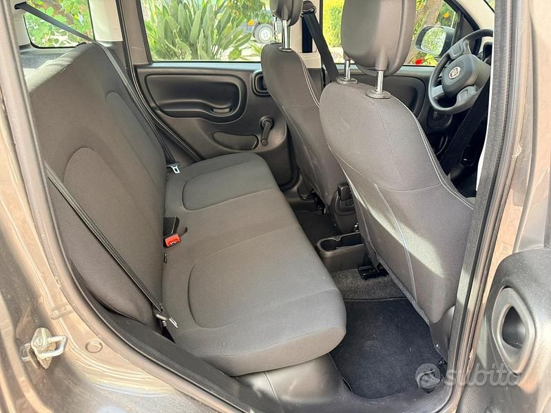 Usata Fiat Panda 70 CV (51 kW) 2023 Grigio Berlina