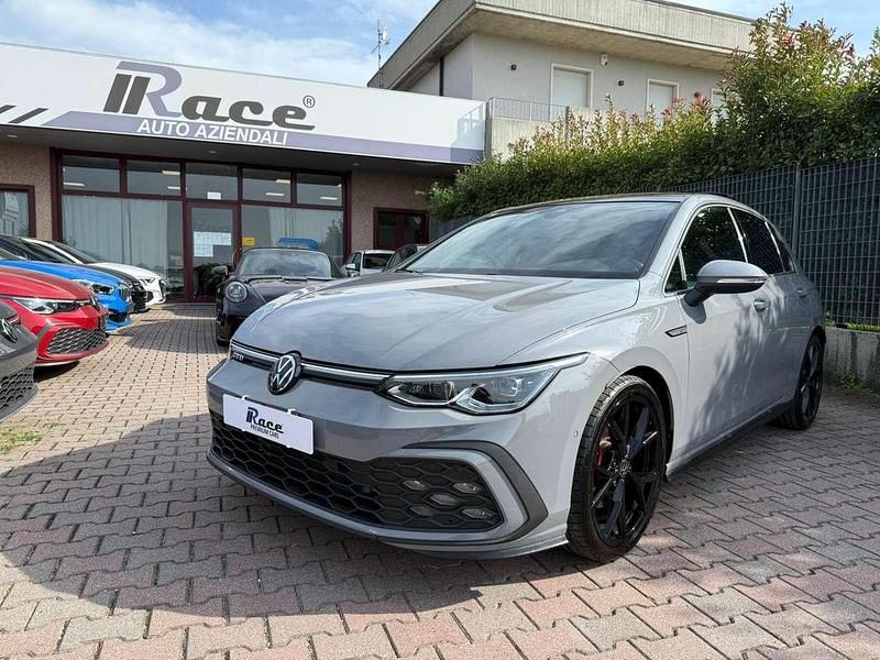 Usata VW Golf VIII GTD 200 CV (147 kW) 2022 Grigio Station wagon