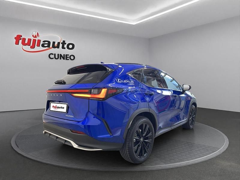 Usata Lexus NX450h+ Sport Line 309 CV (227 kW) 2025 Blu zaffiro SUV