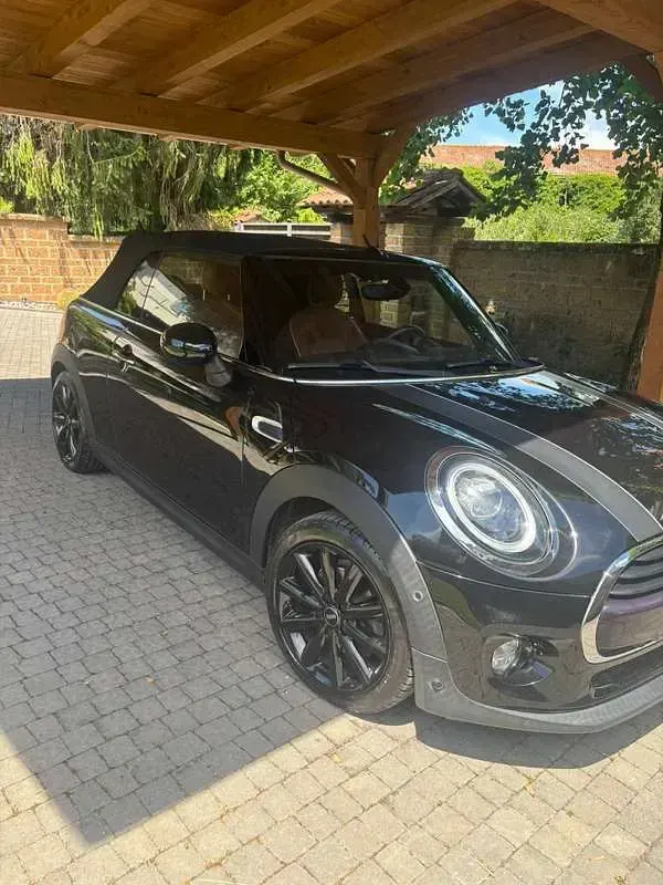 Usata Mini Cooper Cabriolet 136 CV (100 kW) 2019 Nero Cabrio
