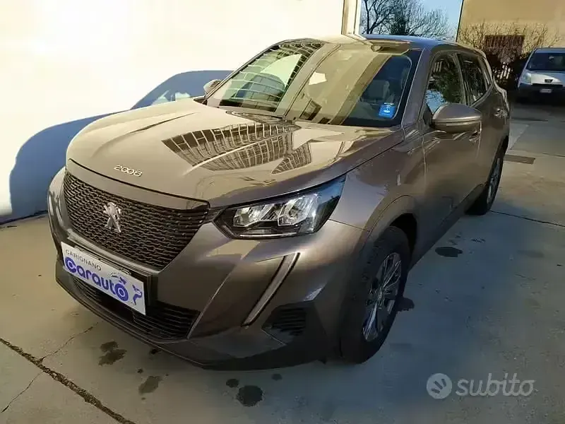 Begagnad Peugeot 2008 Active 131 HK (96 kW) 2022 Grå SUV
