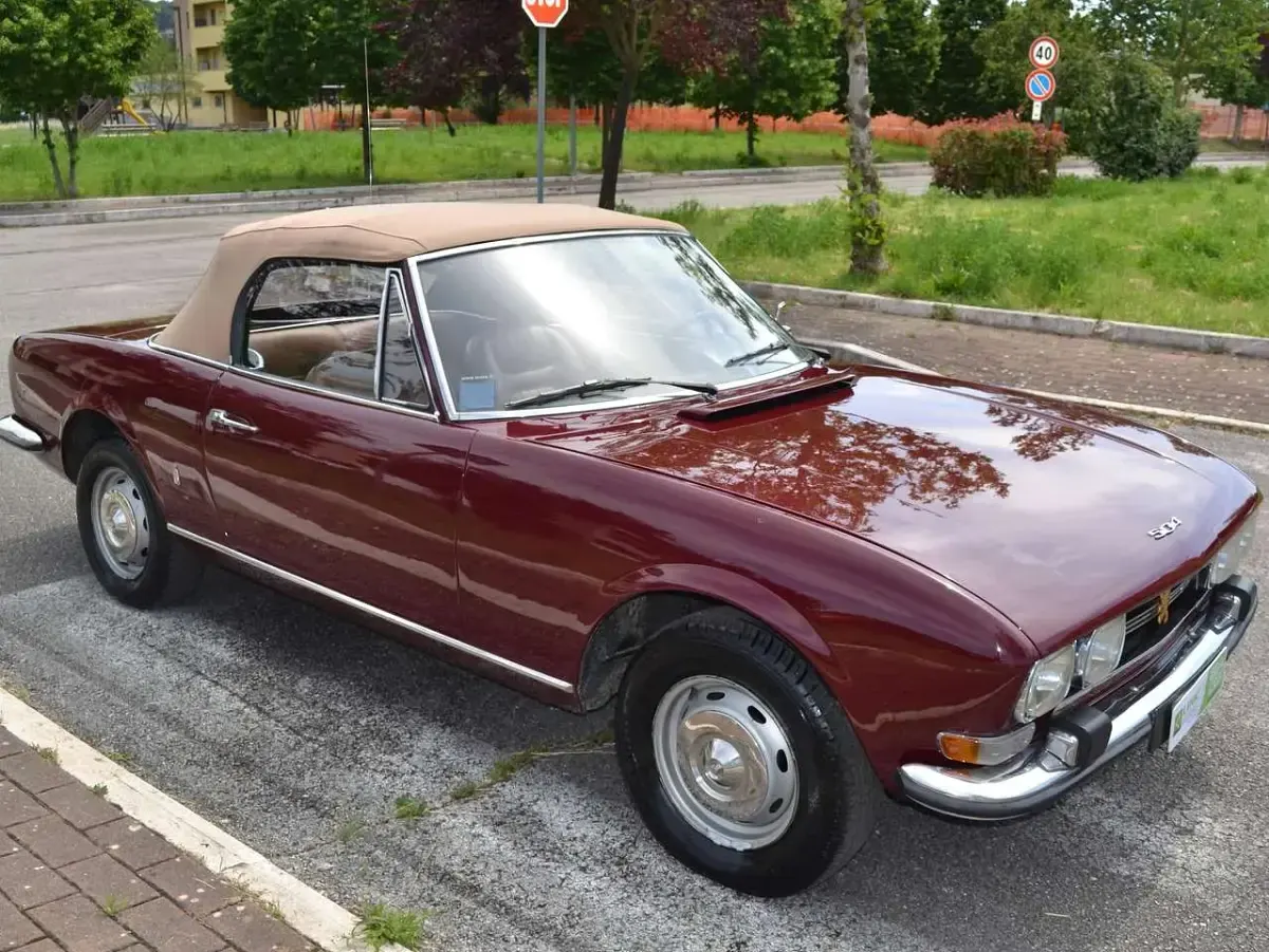 Usata Peugeot 504 97 CV (71 kW) 1977 Bordeaux Cabrio