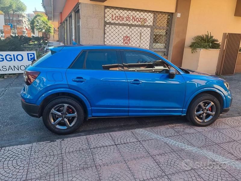 Usata Audi Q2 Admired 116 CV (85 kW) 2019 Blu SUV