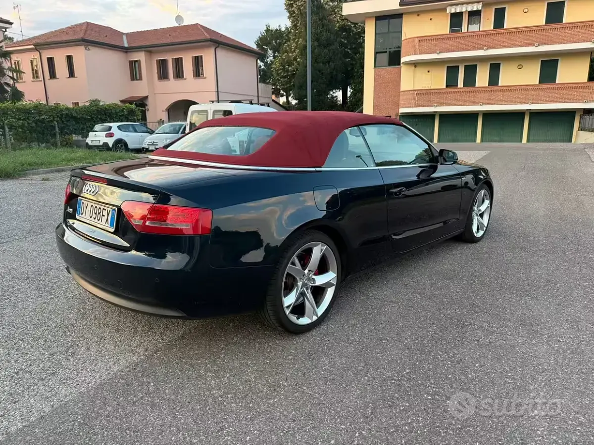 Usata Audi A5 Cabriolet S-Line 170 CV (125 kW) 2010 Bluazzurro Cabrio