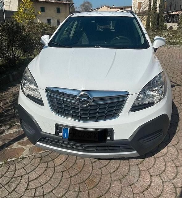 Usata Opel Mokka 116 CV (85 kW) 2013 Bianco SUV