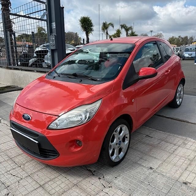 Usata Ford Ka Titanium 75 CV (55 kW) 2009 Rosso Utilitaria
