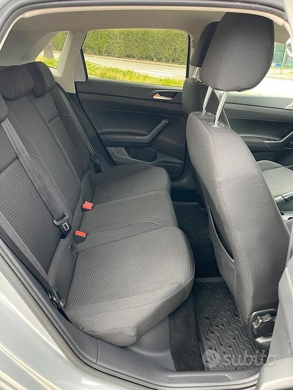 Usata VW Polo Comfortline 80 CV (58 kW) 2018 Grigio Utilitaria