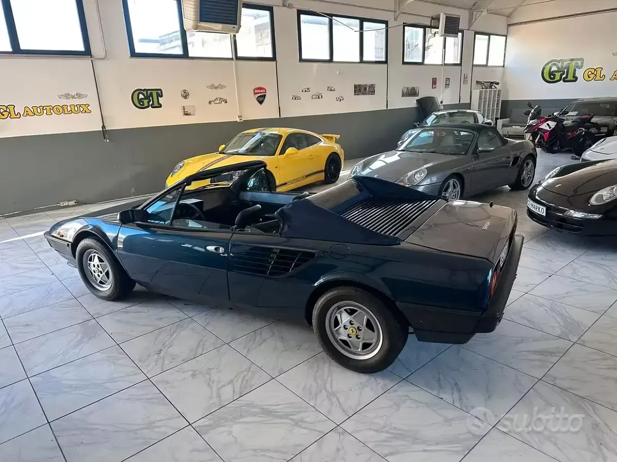Usata Ferrari Mondial 240 CV (176 kW) 1984 Cabrio