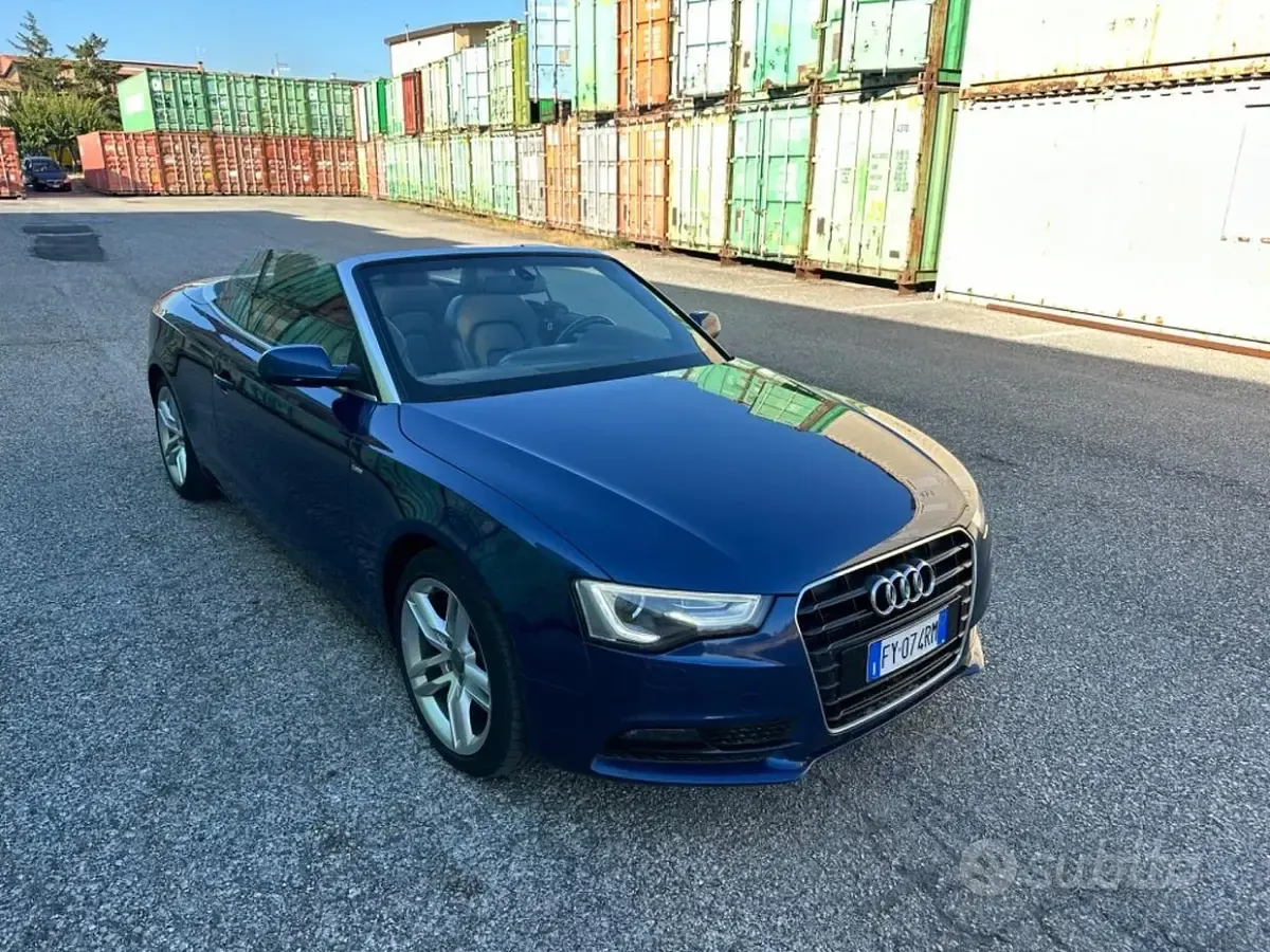 Usata Audi A5 Cabriolet Ambiente 170 CV (125 kW) 2014 Bluazzurro Cabrio