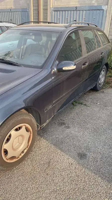 Usata Mercedes C220 Avantgarde 143 CV (105 kW) 2002 Station wagon