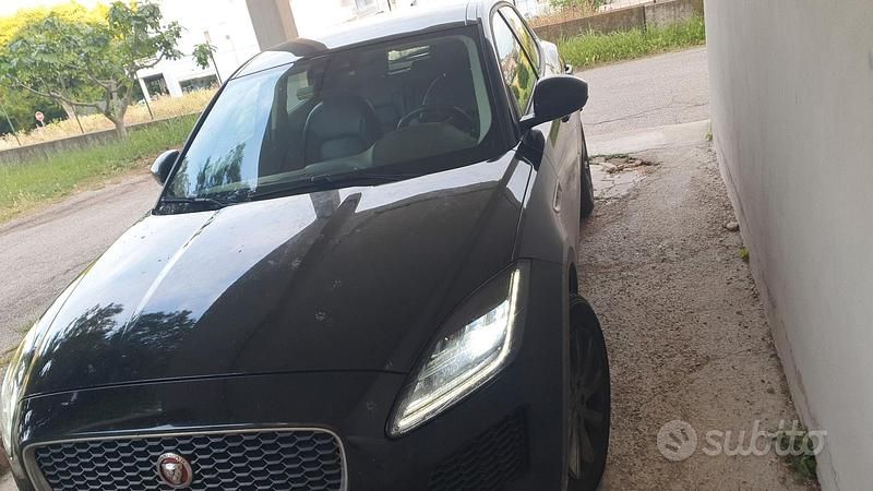 Usata Jaguar E-Pace 200 CV (147 kW) 2020 Nero SUV