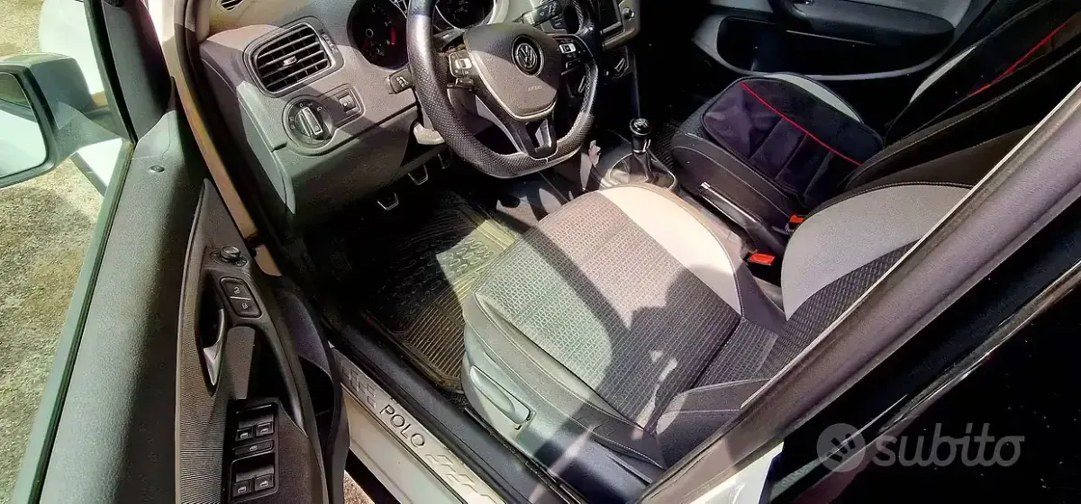 Usata VW Polo Cross 85 CV (62 kW) 2016 Bianco Utilitaria
