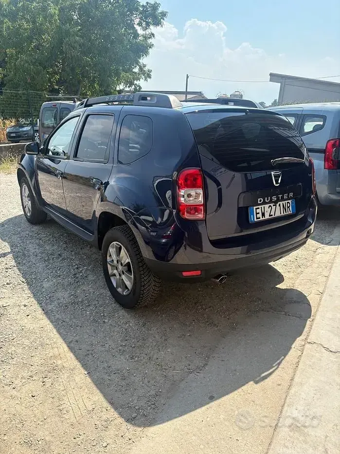 Usata Dacia Duster 105 CV (77 kW) 2014 Bluazzurro SUV