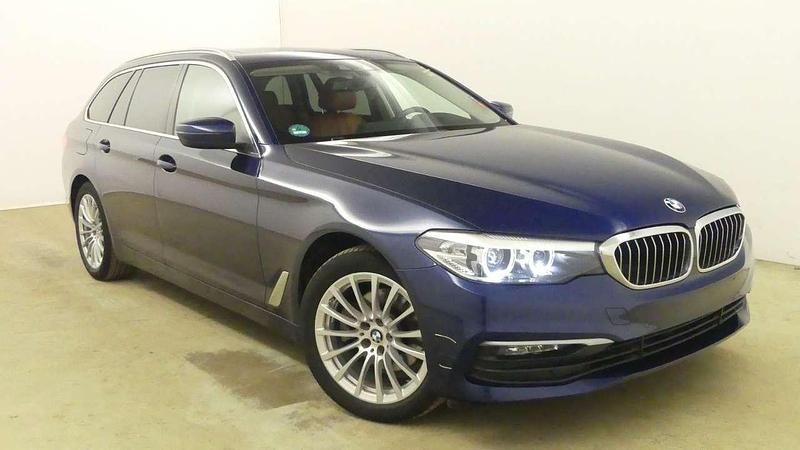 Usata BMW 520 Luxury Line 190 CV (139 kW) 2020 Blu/azzurro Station wagon