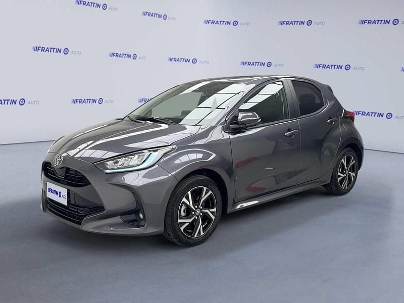 Nuova Toyota Yaris Hybrid Trend 116 CV (85 kW) 2026 Grigio scuro Utilitaria