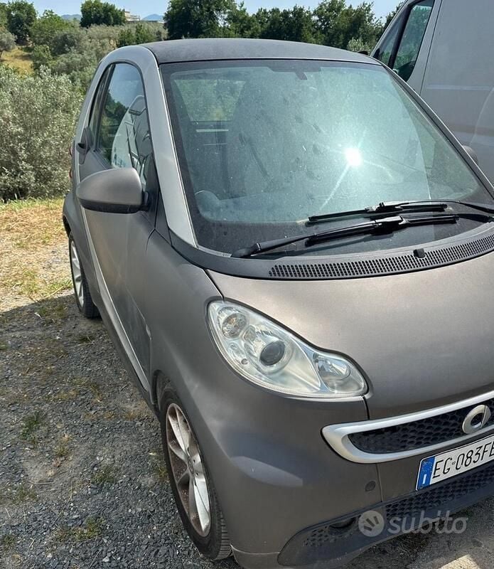Usata Smart ForTwo Coupé 61 CV (44 kW) 2011 Utilitaria
