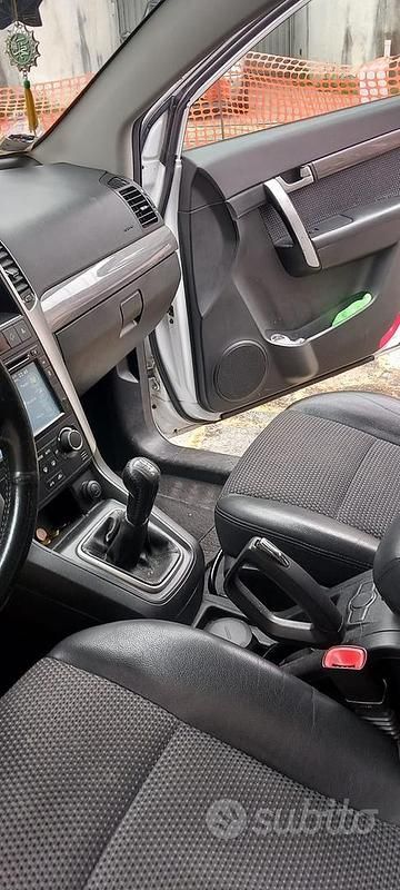 Usata Chevrolet Captiva 127 CV (93 kW) 2010 Bianco SUV