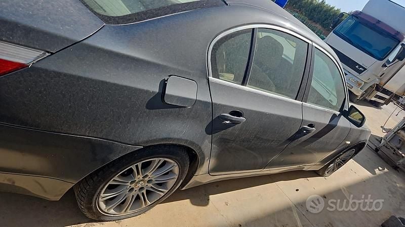 Usata BMW 530 2005 Grigio Berlina