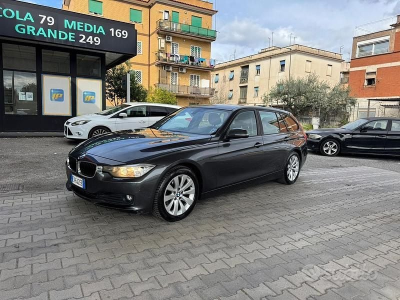 Usata BMW 318 2015 Grigio Station wagon