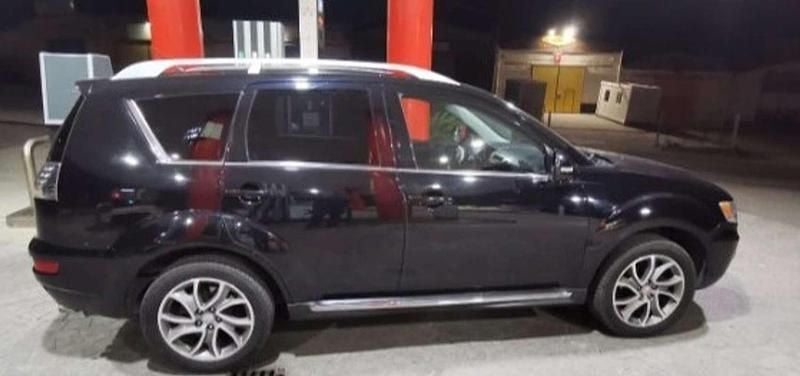 Usata Mitsubishi Outlander Intense 140 CV (102 kW) 2010 SUV