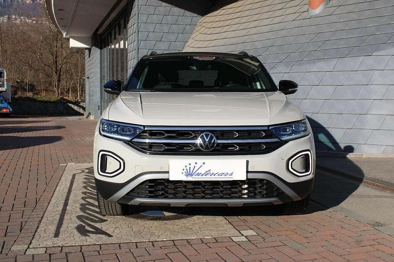 Usata VW T-Roc Style 150 CV (110 kW) 2024 Grigio SUV