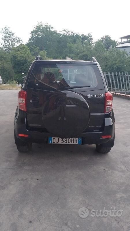 Usata Daihatsu Terios 105 CV (77 kW) 2007 Nero SUV