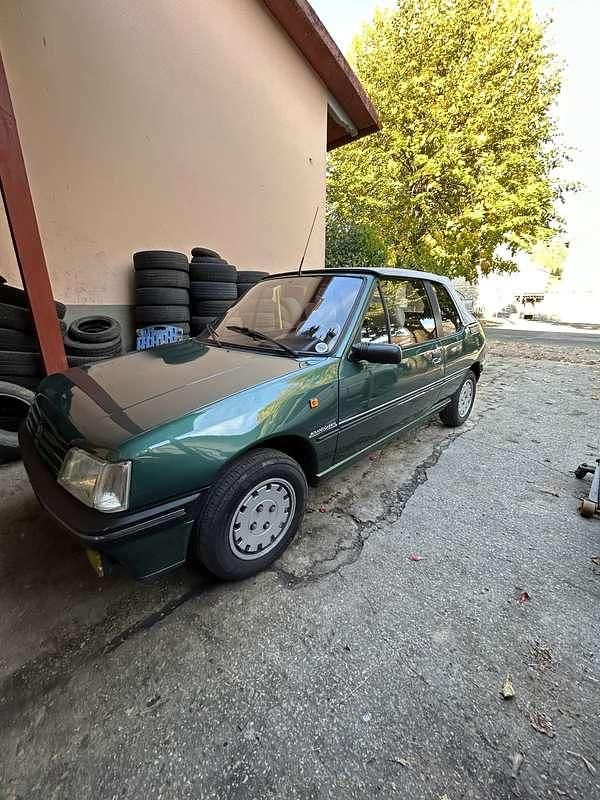 Usata Peugeot 205 Roland Garros 83 CV (61 kW) 1992 Cabrio