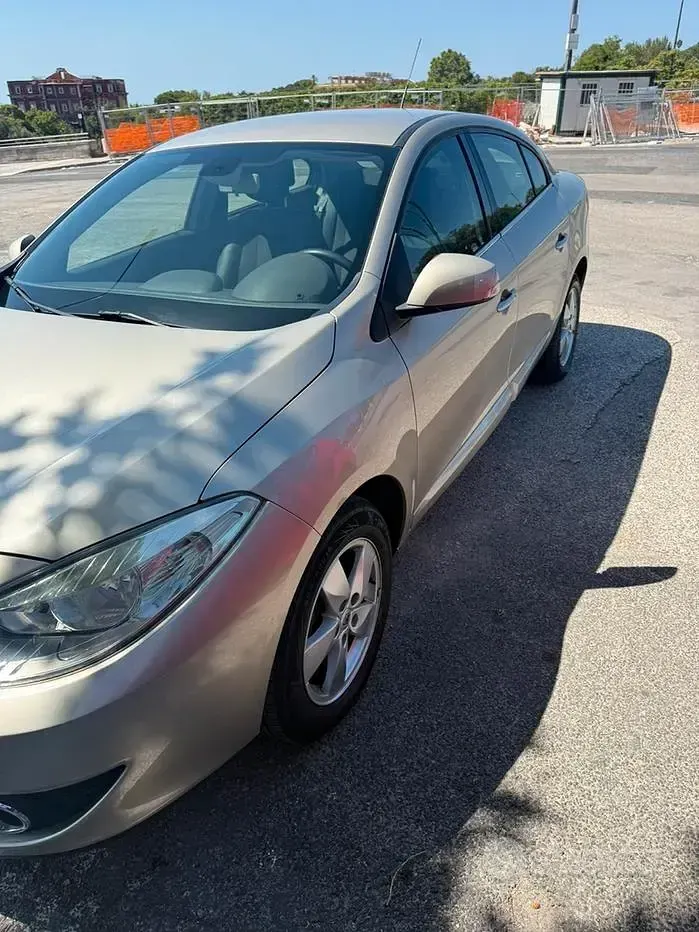 Usata Renault Mégane III 110 CV (80 kW) 2013 Giallo Berlina