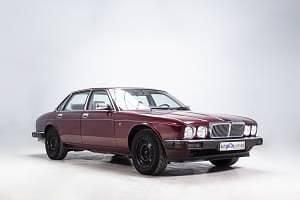 Usata Jaguar XJ40 199 CV (146 kW) 1991 Rosso Berlina