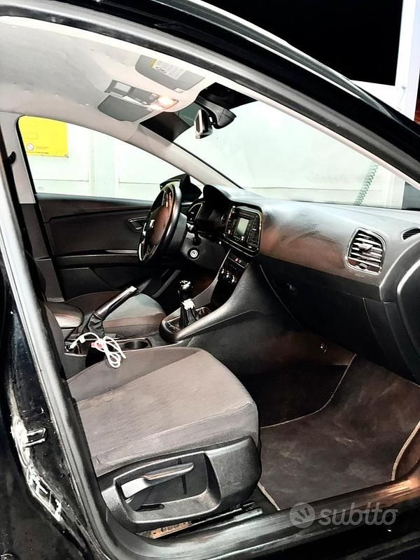 Usata Seat Leon 160 CV (117 kW) 2013 Nero Berlina