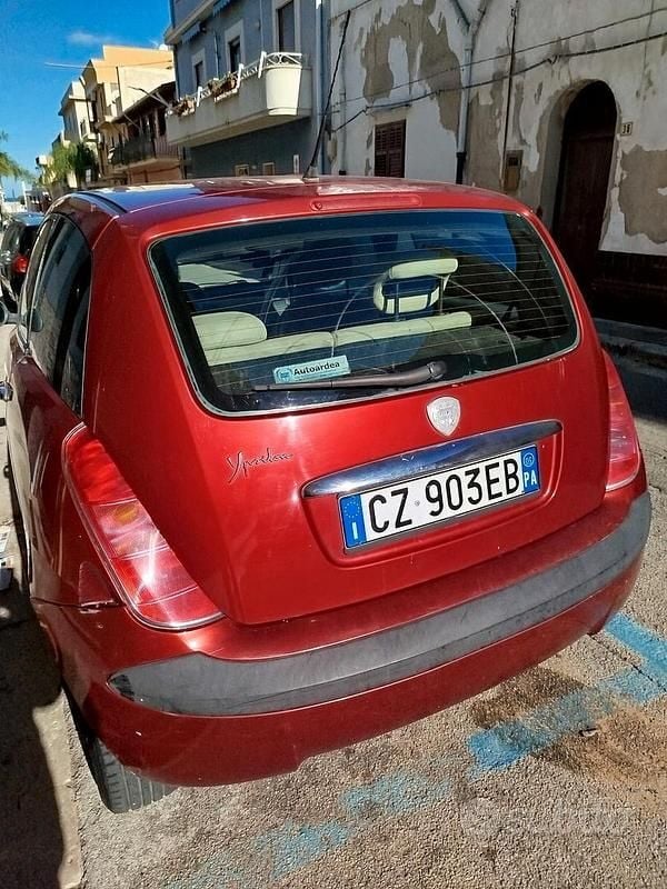 Rosso Usata 2005 Lancia Ypsilon Due volumi | 1900 € - Immagine 1/4
