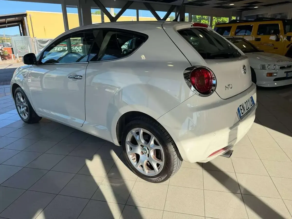 Usata Alfa Romeo MiTo Super 79 CV (58 kW) 2012 Beige Utilitaria