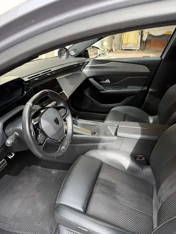 Usata Peugeot 308 GT 131 CV (96 kW) 2023 Berlina