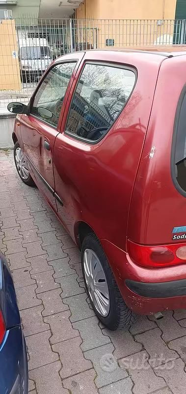 Usata Fiat 600 2001 Rosso Berlina