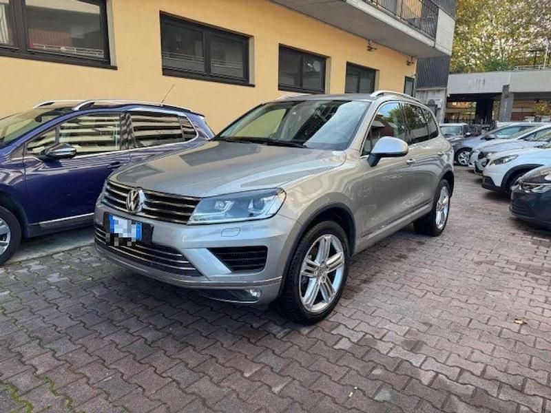 Argento Usata 2016 VW Touareg SUV | 19.800 € (Buon prezzo) - Immagine 1/4