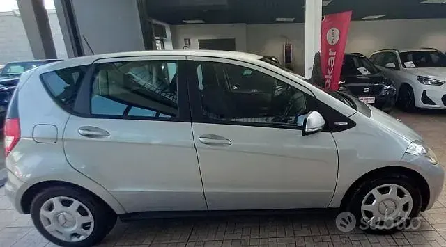 Usata Mercedes A160 Premium 95 CV (69 kW) 2012 Grigio Utilitaria